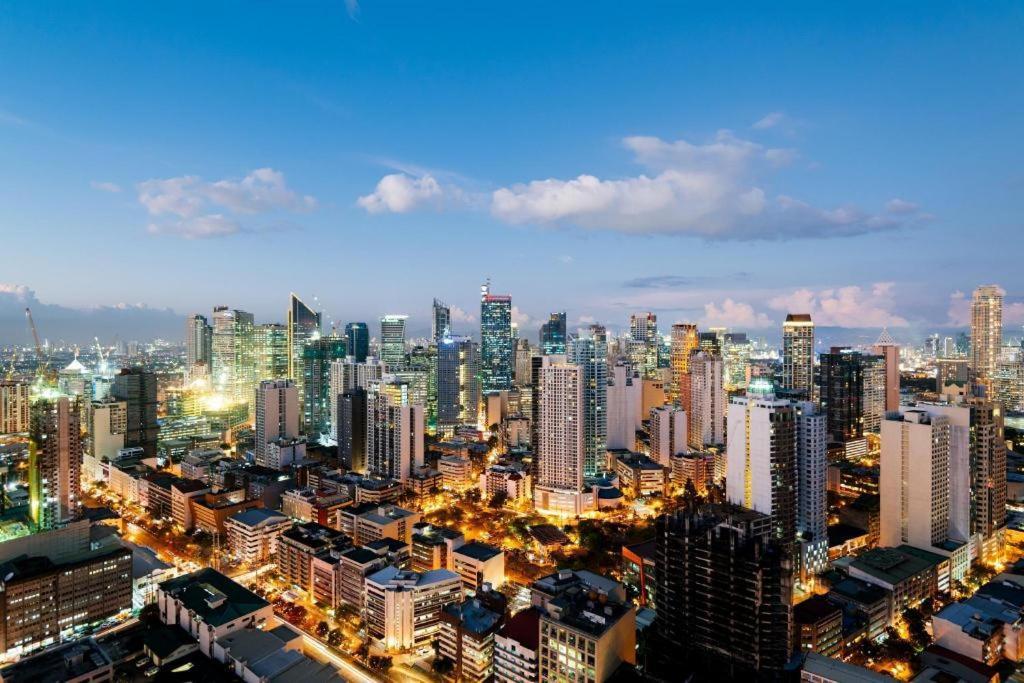 The Victor Hotel Makati City Extérieur photo
